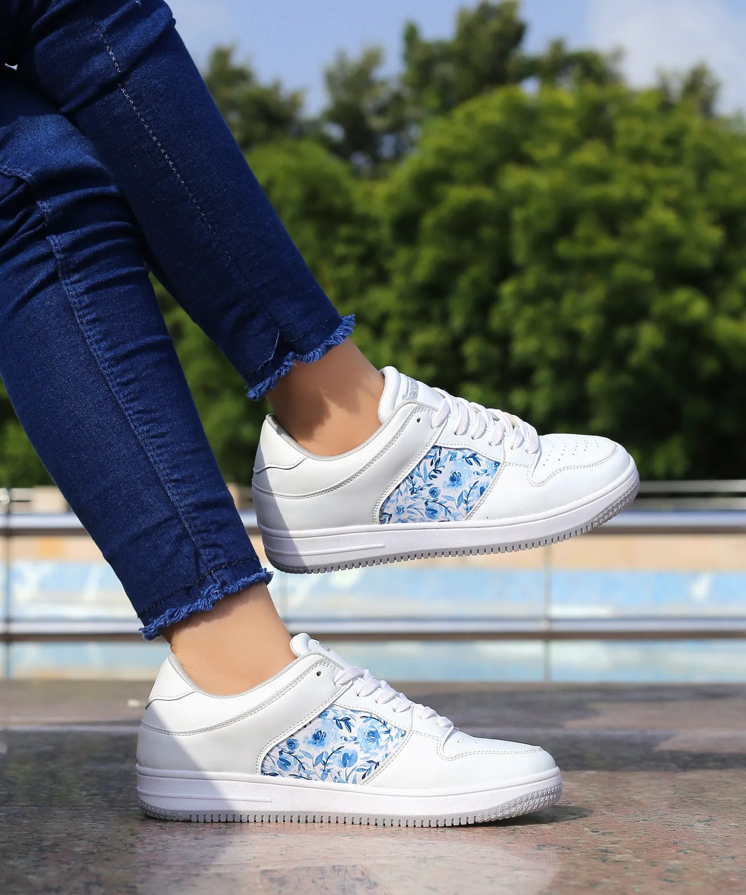 Bacca Bucci BLISS Low Top Flat Sole Fashion Women's Sneakers with Digital Prints