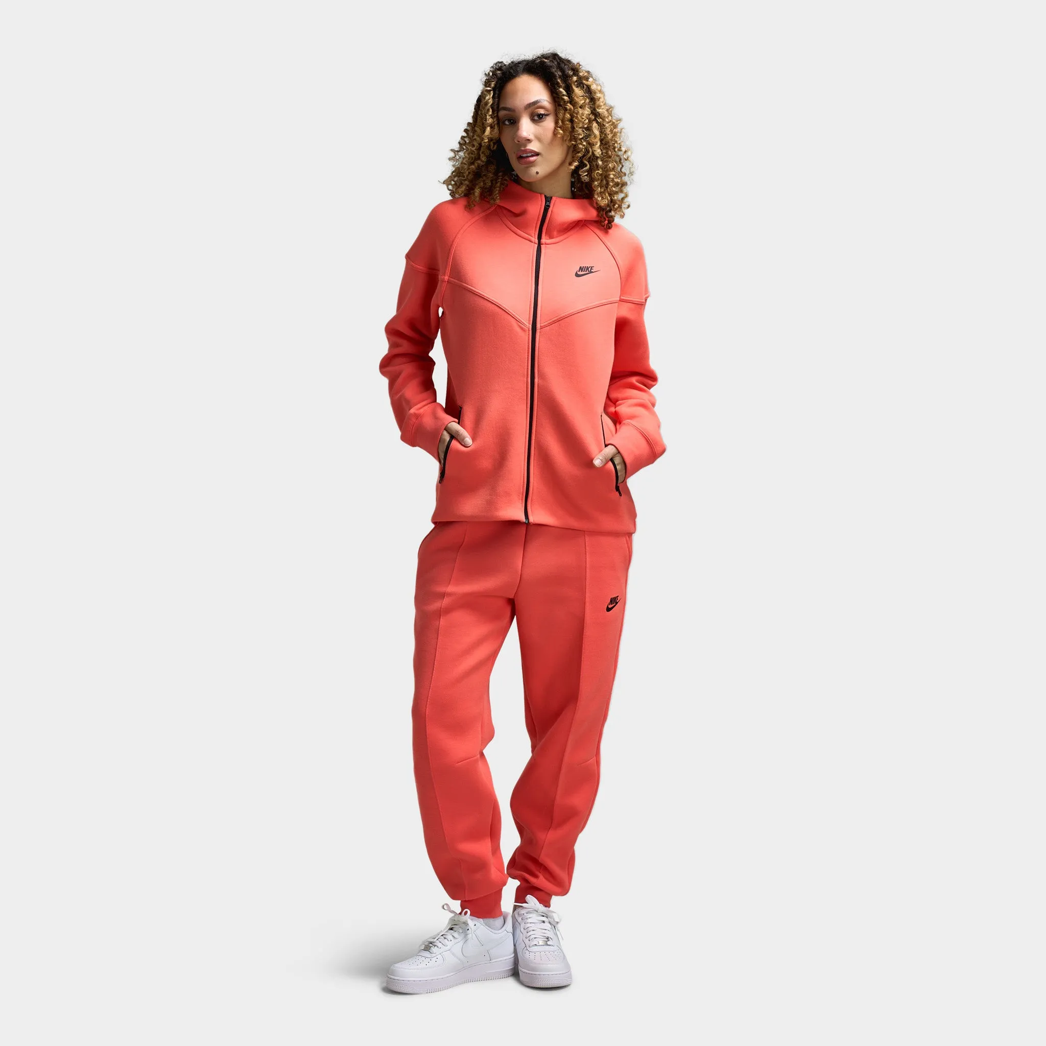 Nike Sportswear Women's Tech Fleece Mid Rise Jogger Magic Ember / Black