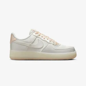 NIKE | WMN'S AIR FORCE 1 '07 LV8 { SAIL/SAIL-BARELY ORANGE