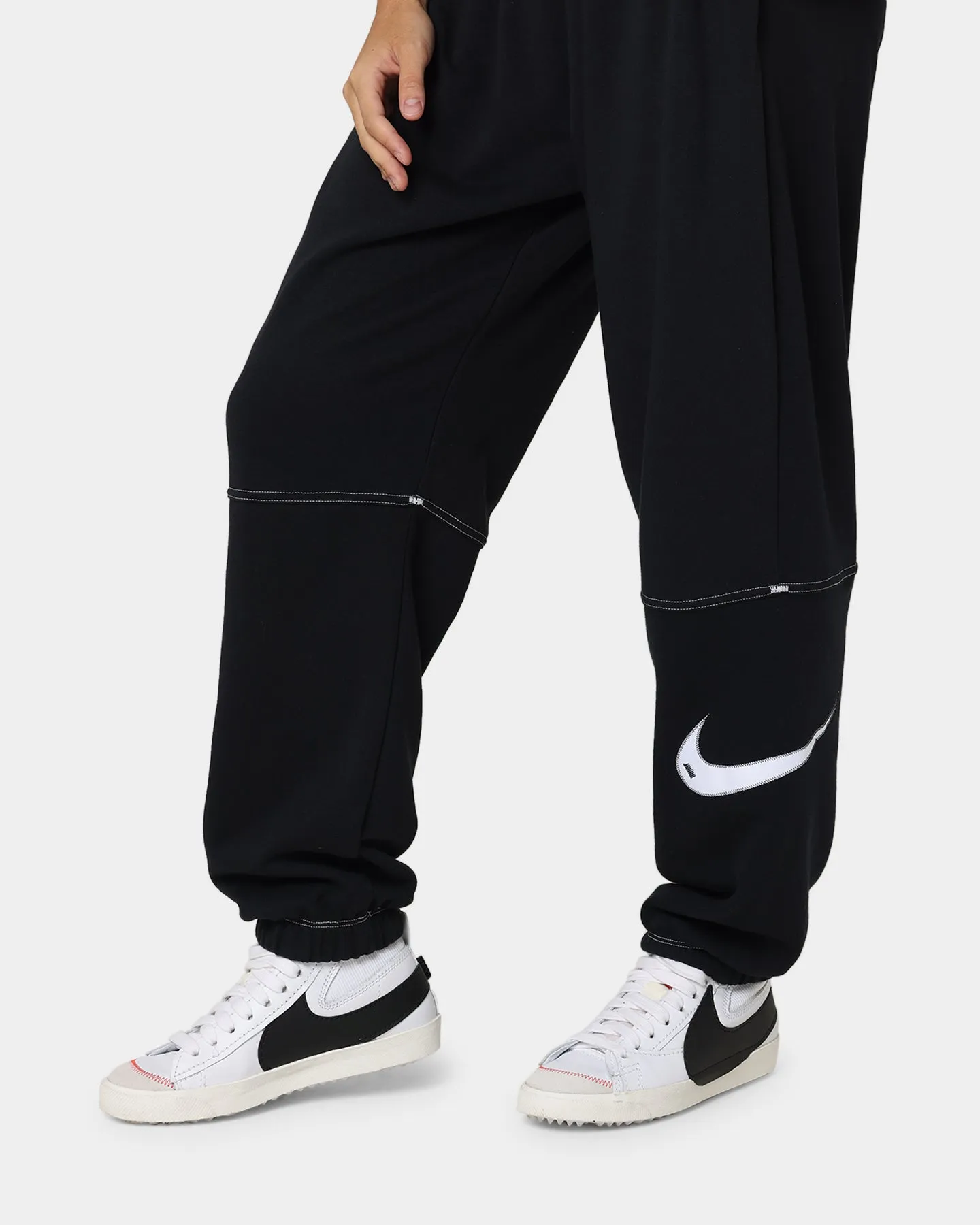 Nike Women's Sportswear Swoosh High-Rise Joggers Black/Black/Black