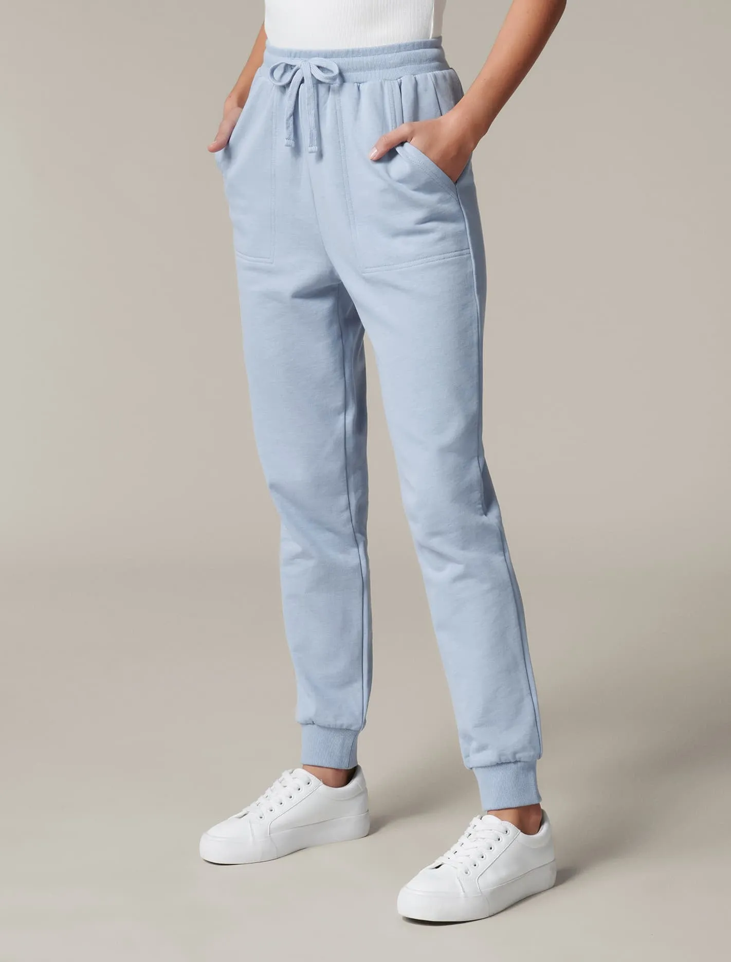 Vera Loungewear Lightweight Jogger